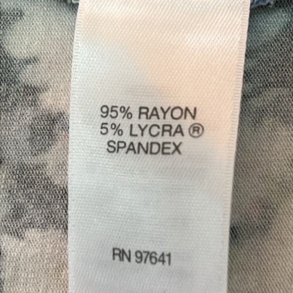 J. Jill Wearever 3/4 Sleeve Tee / Top Sz 2X Black Floral Print Rayon/Spandex EUC - Picture 7 of 10